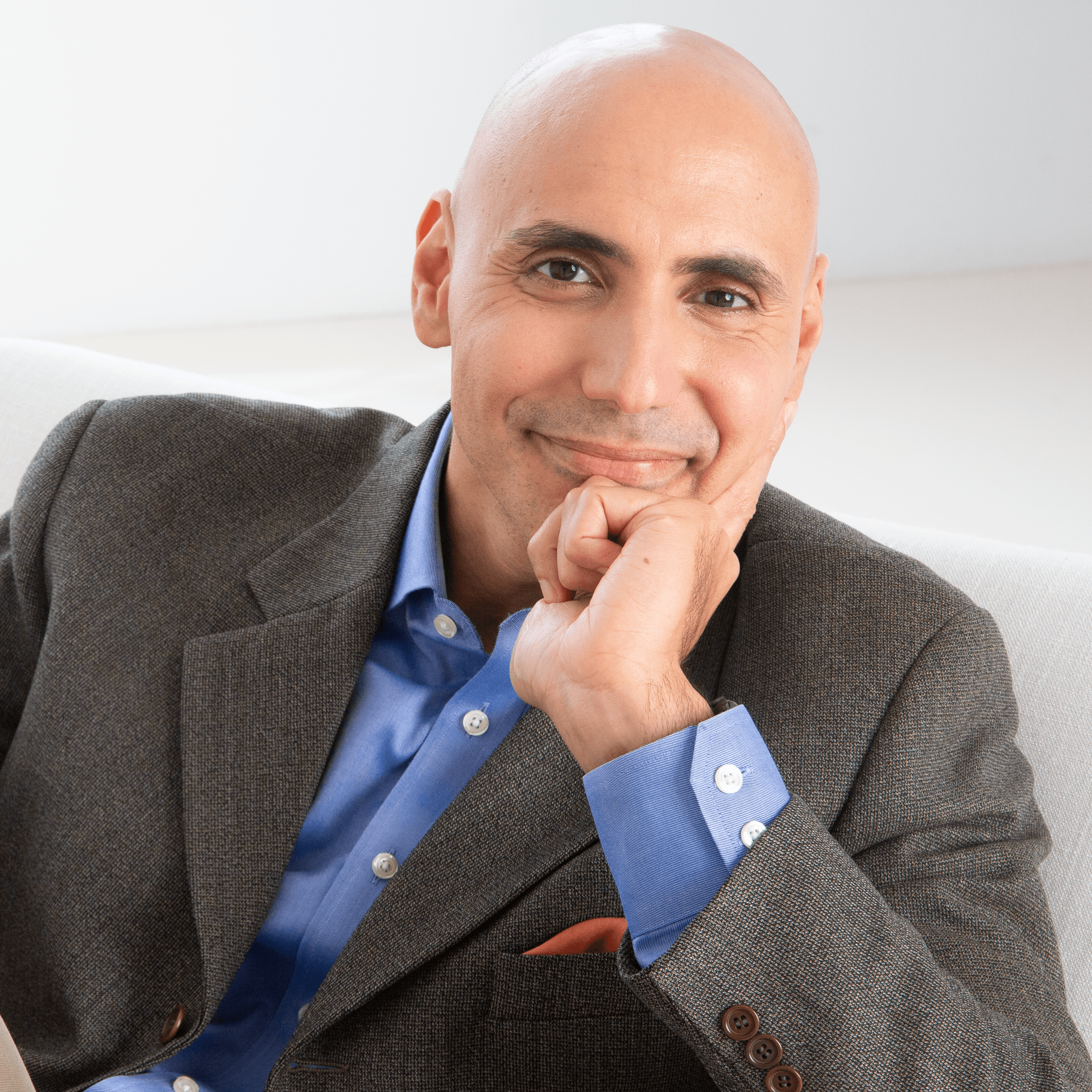 Dr James Gohar