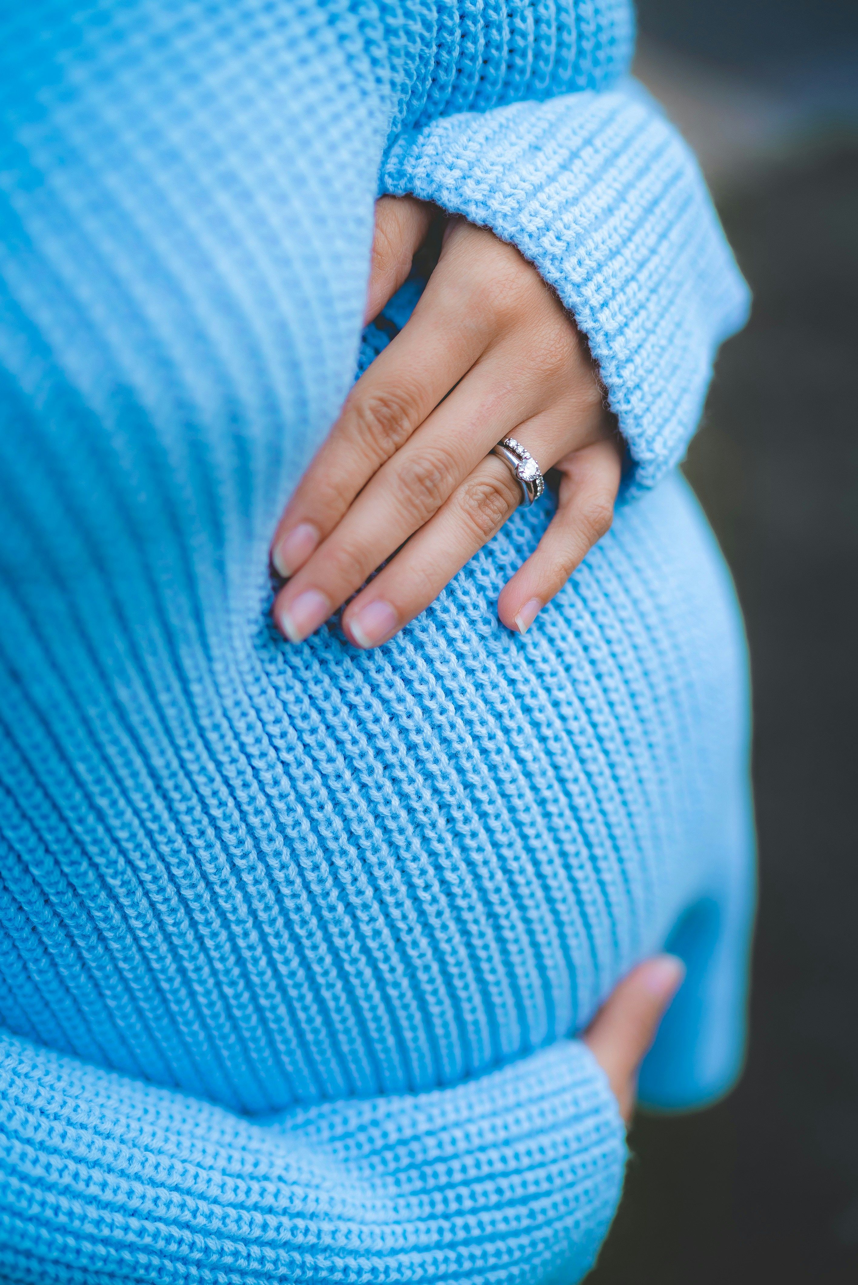 Feeling the First Kicks: A Guide to Fetal Movement